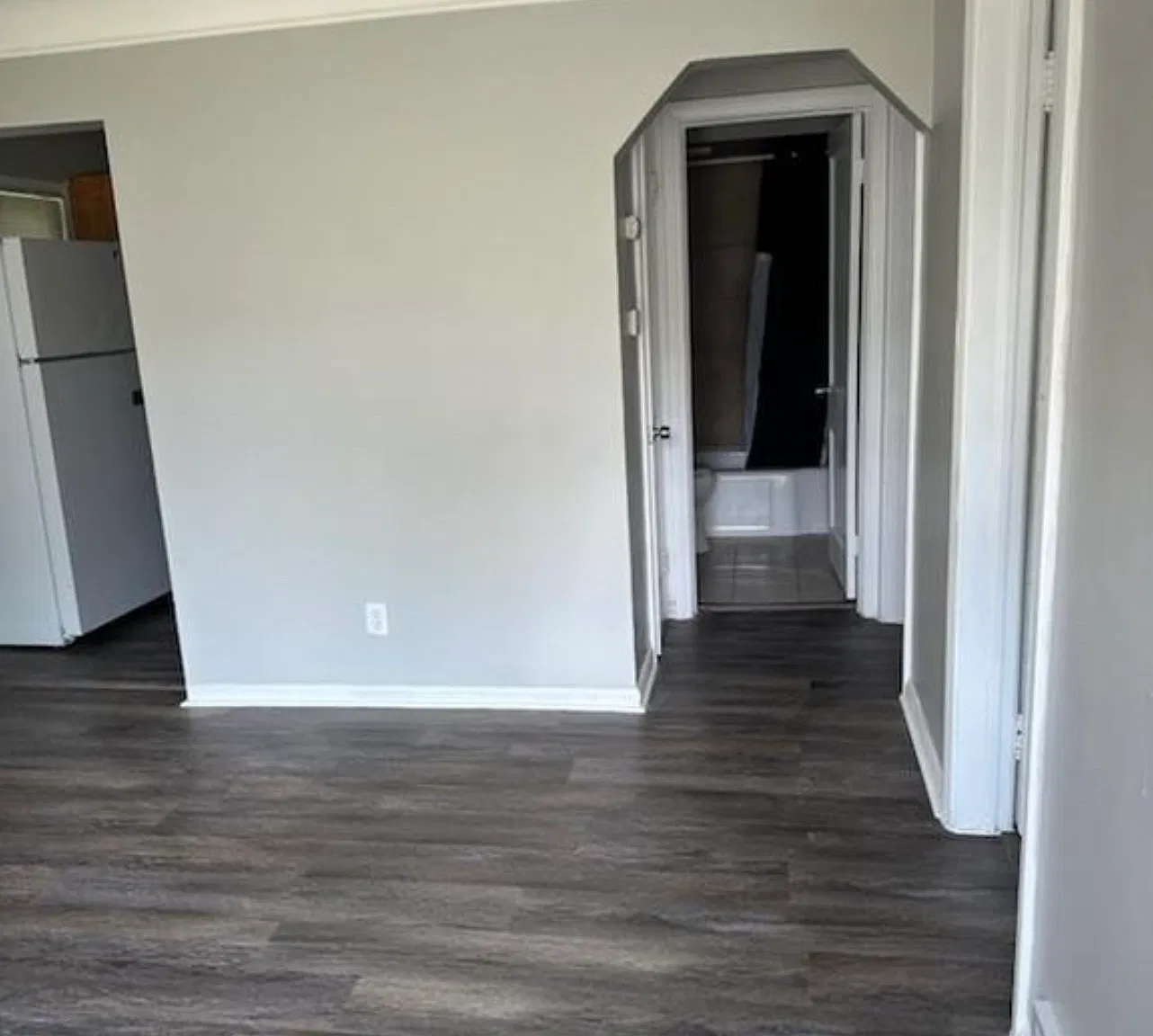 2 bed, 768 sqft, $1,150 — Photo 2