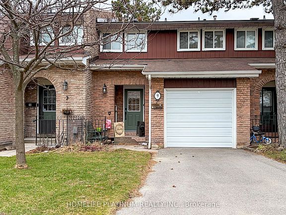 3rd image of 3350 Hornbeam Cres #9