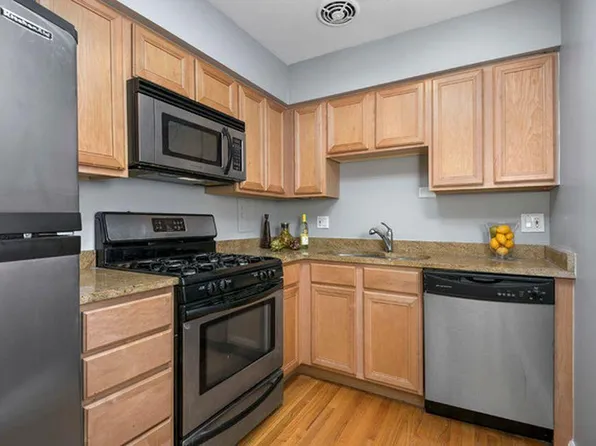 1415 W Lunt Ave, Chicago, IL