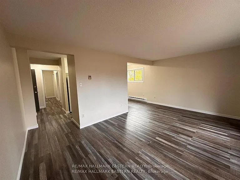 106 Lansdowne St W #204 — Photo 9