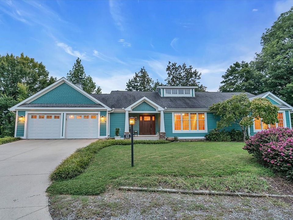 1st image of 615 Seaton Dr