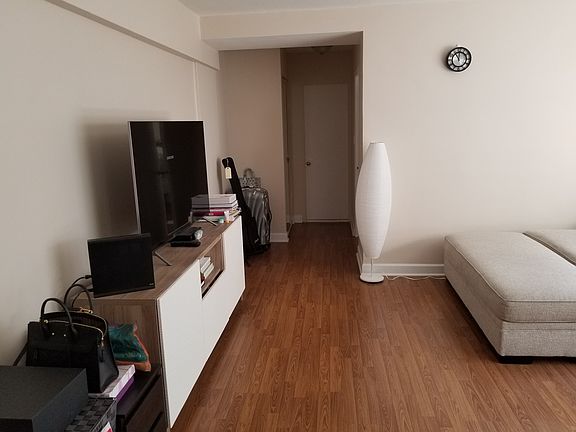 3rd image of 4920 N Marine Dr #1130