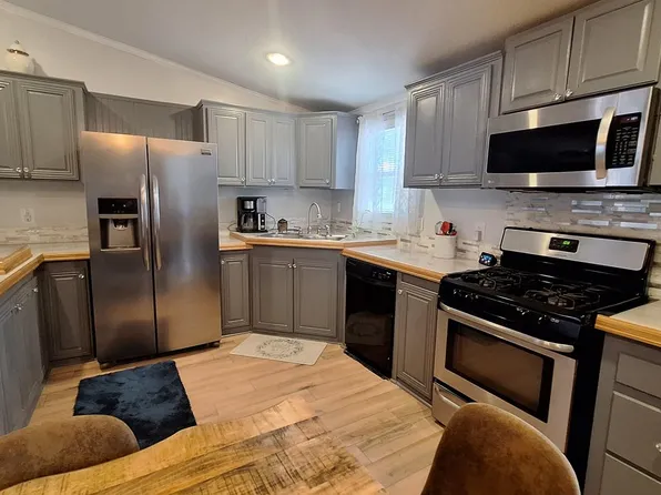 230 N 2nd St #76B, Berthoud, CO 80513