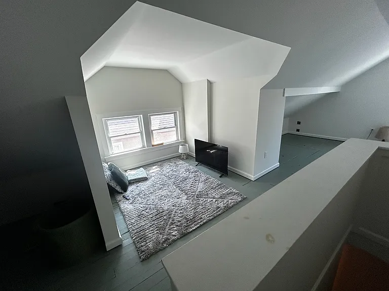 313 Field St #313 — Photo 17