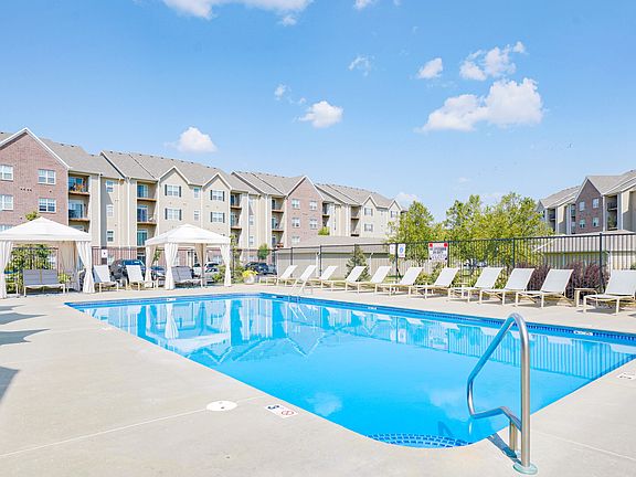 3rd image of 4007 Raynor Pkwy #3320