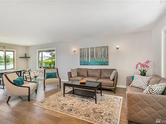 3rd image of 15 Lagoon Ln SW