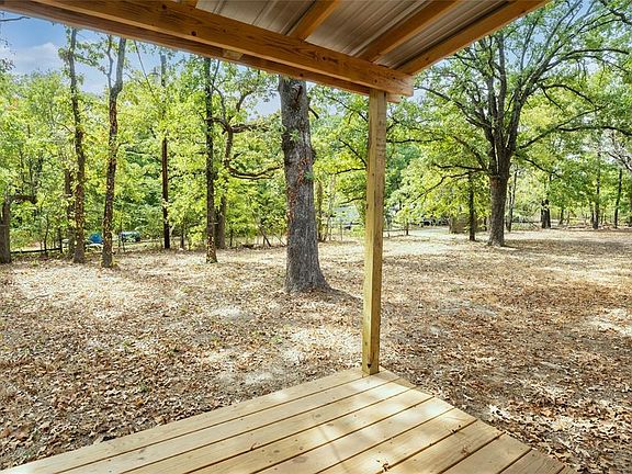 4th image of 137 Polly Ln