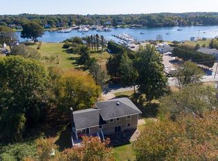 22 Riverside Dr, Pawcatuck, CT 06379