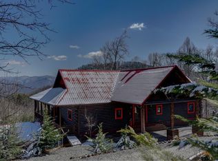 300 Bee Gum Rdg, Almond, NC 28702