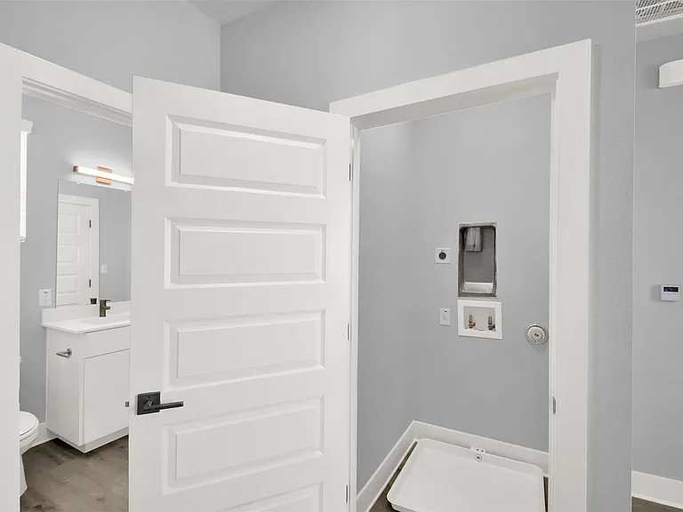 7204 Meador Ave #1B — Photo 12