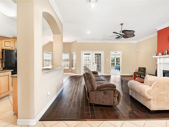 5th image of 3540 Bayou Forest Dr