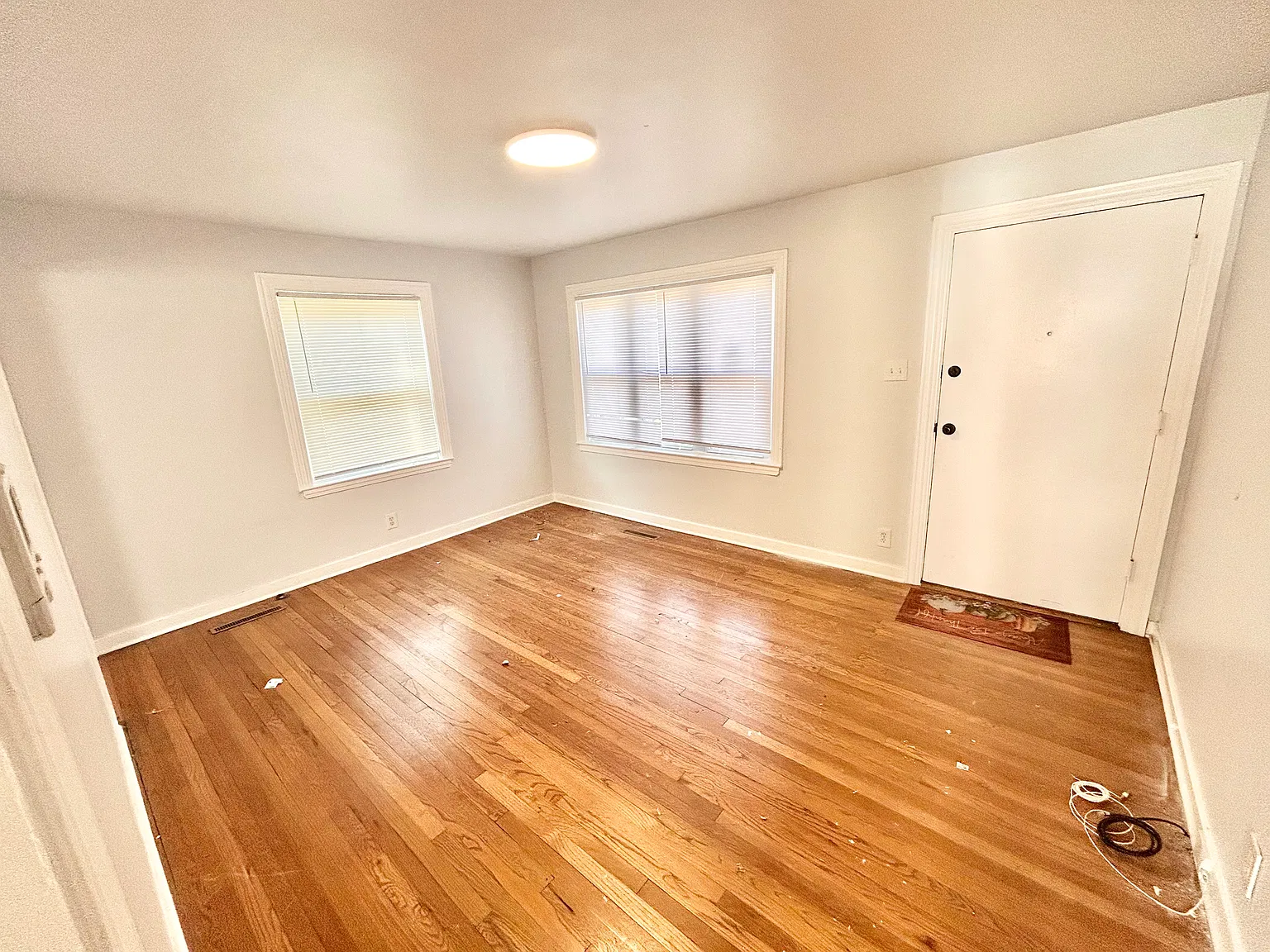 3 bed, 1.5 bath, 1512 sqft, $1,995 — Photo 4
