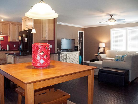 Dining Overlooking Living Rm