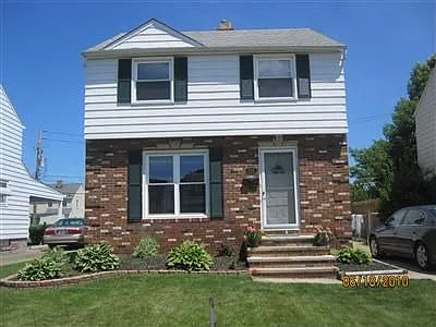 8306 Oxford Dr photo 1