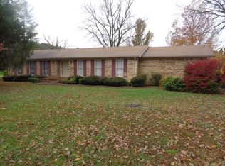 101 Lake Hills Rd, Tullahoma, TN 37388