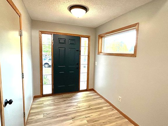 4th image of 14536 Blackberry Way