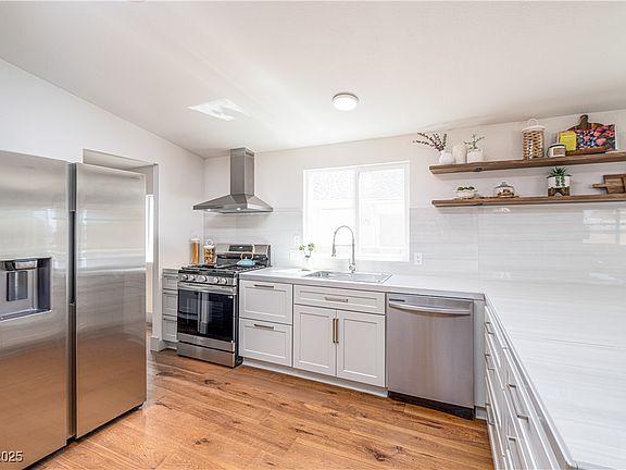 2nd image of 5822 E Carey Ave