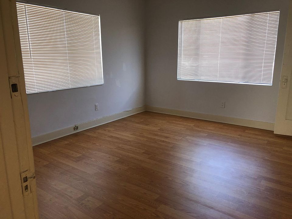 2nd image of 204 N Eastern Ave