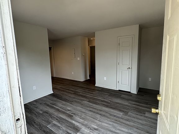 2nd image of 301 Holman St Unit A