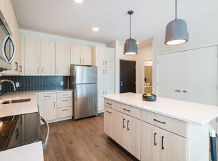 Falcon, Madison, WI 53711