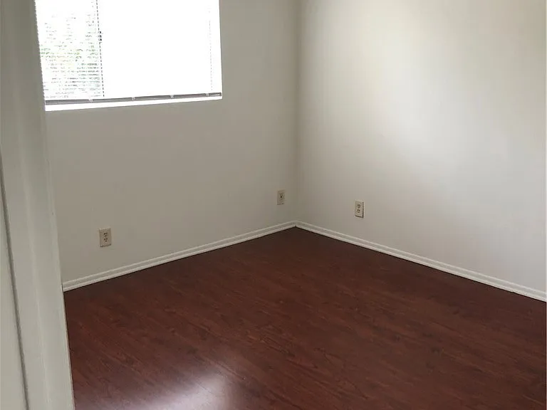 14551 Vose St #14551C — Photo 3