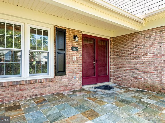 5th image of 9617 Whitecedar Ct