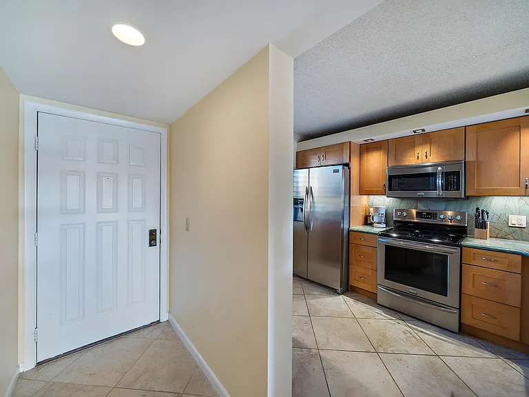 2601 Marina Isle Way #402 — Photo 16
