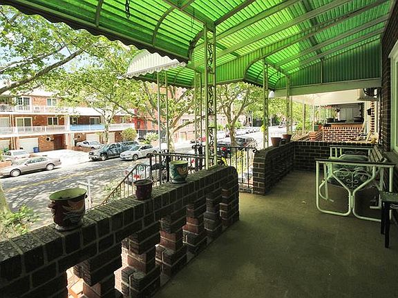4th image of 8859 17th Ave #1