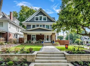 3869 Charlotte St, Kansas City, MO 64109