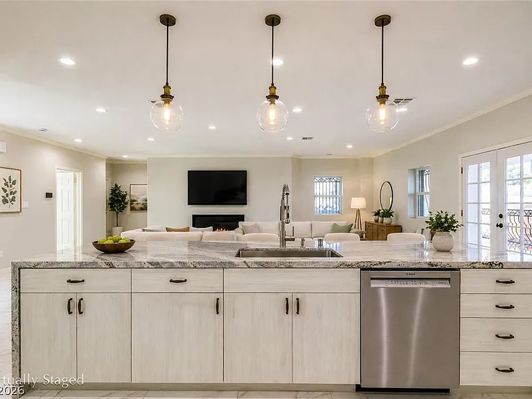 60 E Levi Ave — Photo 22