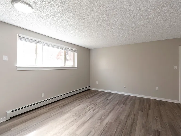 Sheridan Villa — Photo 10