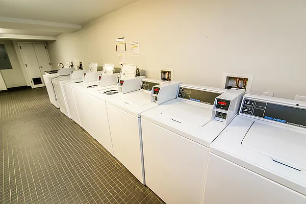 Rented by Nooklyn NYC LLC | media 73