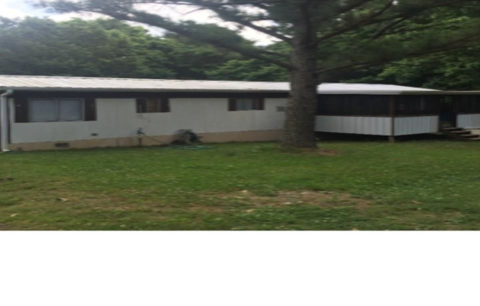 1st image of 61 Hill Dr