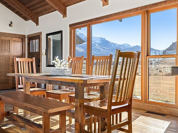 5th image of 573 E River Rd