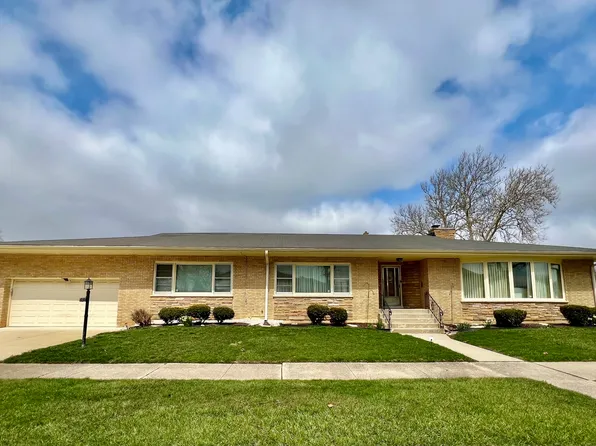 9156 S Francisco Ave, Evergreen Park, IL 60805