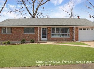 1011 Chartres Ave, Saint Louis, MO 63132