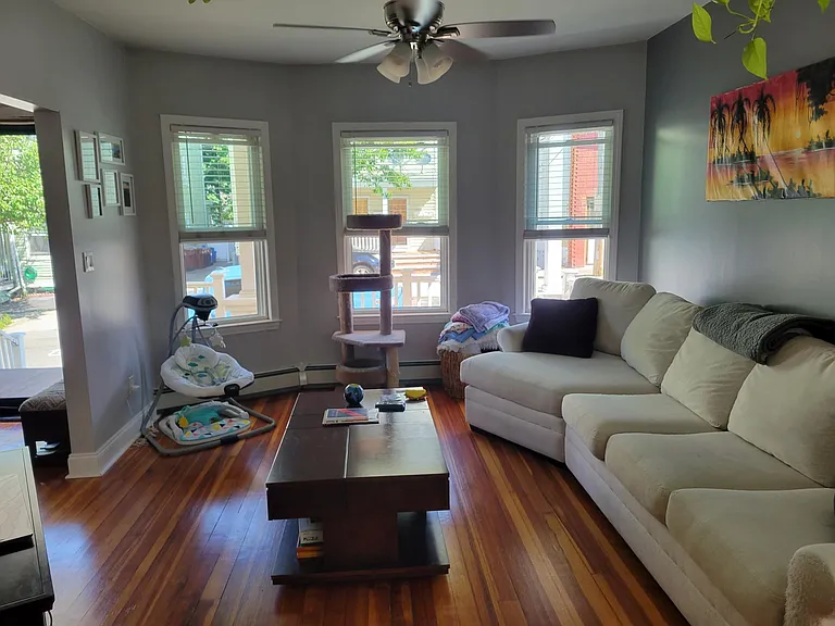 6 Peirce Ave — Photo 6