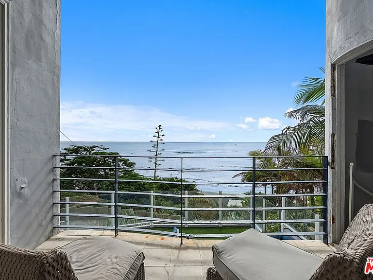 11834 Pacific Coast Hwy — Photo 22