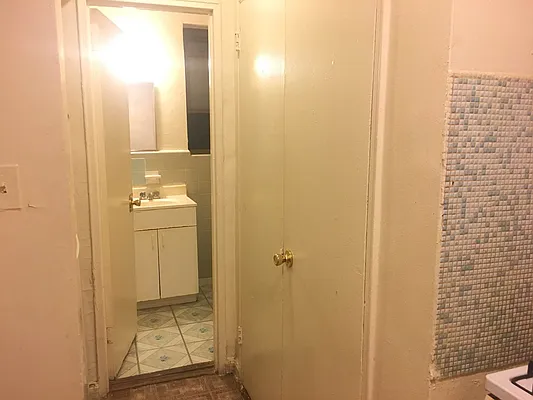 Rented by Lang Realty LLC | media 3