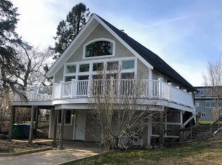 143 Summit Ave, South Kingstown, RI 02879