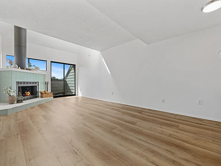 17094 E Tennessee Dr #213 — Photo 9