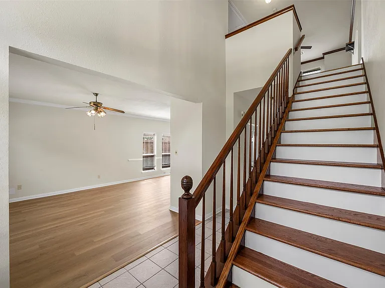 4922 Moss Run Dr — Photo 19