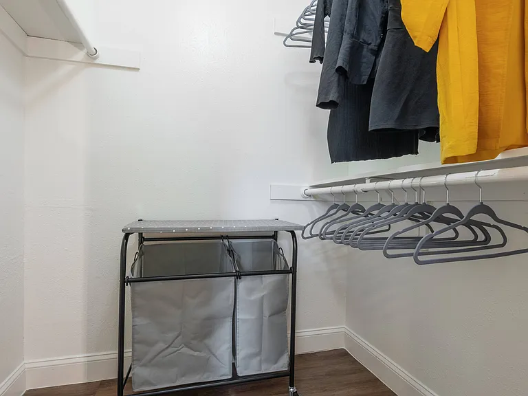 Spacious Walk-In Closet at Oak Park Apartments