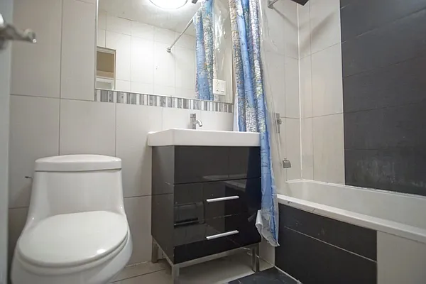 Rented by Yup Realty LLC | media 19