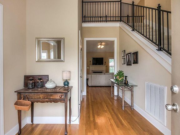 3rd image of 510 Bethany Cir