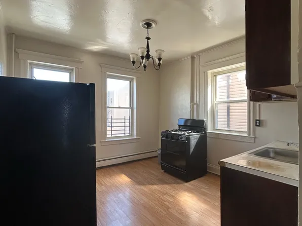 198 Delaware Avenue image 14 of 19