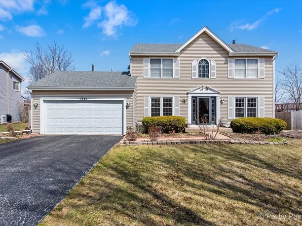 1361 Schiedler Dr, Batavia, IL 60510