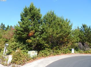 99 Shoreline Dr, Florence, OR 97439