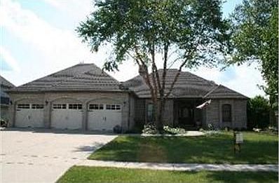 1st image of 501 Buckingham Pl