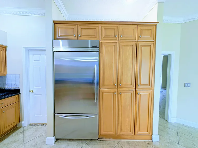 5667 Wellington Ct — Photo 13